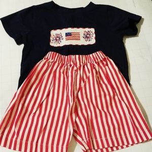 Boys' patriotic smocked short set